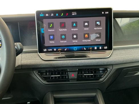 New 2025 Volkswagen Tiguan S image 22