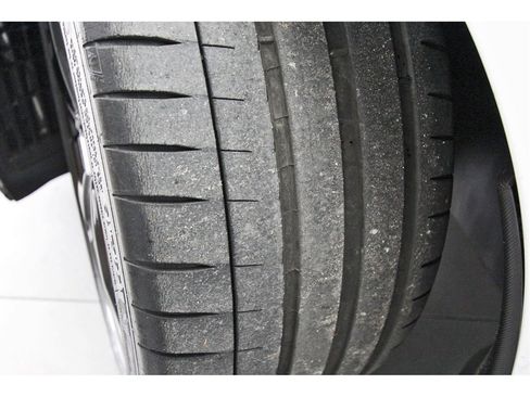 Used 2021 Chevrolet Corvette Stingray Premium Cpe w/ Z51 Performance Package image 30