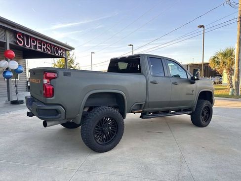 Used 2024 Chevrolet Silverado 2500 Custom w/ Custom Value Package image 9
