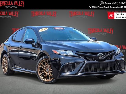 Certified 2023 Toyota Camry SE FWD image 1