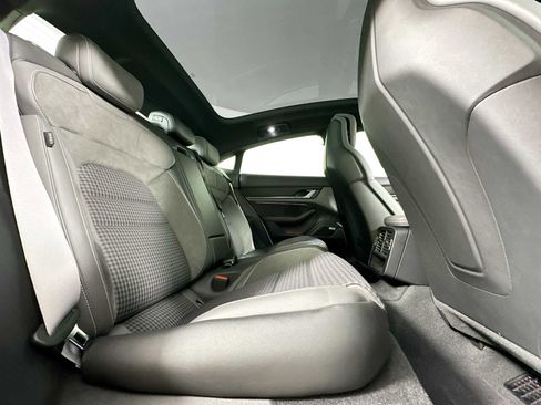 Certified 2025 Porsche Taycan image 27