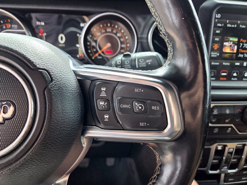Used 2020 Jeep Wrangler Unlimited Sahara AWD/4WD image 30