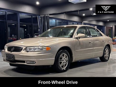 Used 2000 Buick Regal LS w/ Luxury Pkg FWD image 2