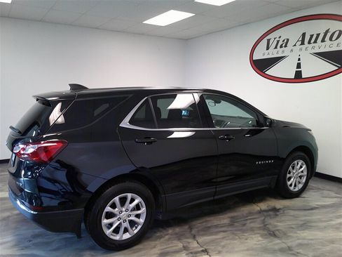 Used 2020 Chevrolet Equinox LT w/ Driver Convenience Package image 7