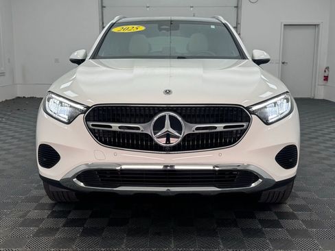 Used 2025 Mercedes-Benz GLC 300 4MATIC image 15