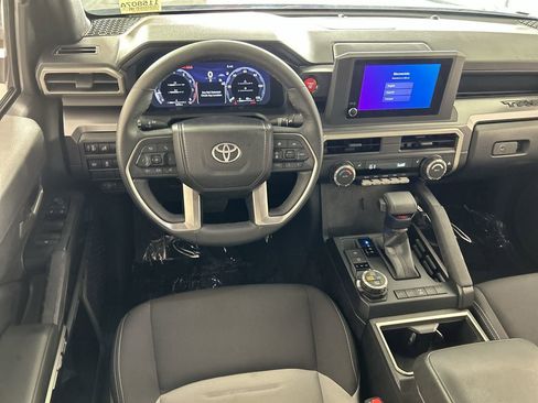 Used 2025 Toyota Tacoma TRD Off-Road AWD/4WD image 22