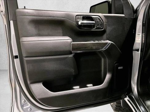 Used 2022 Chevrolet Silverado 1500 LTZ w/ LTZ Premium Package AWD/4WD image 18