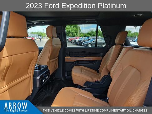 Used 2023 Ford Expedition Platinum RWD image 19