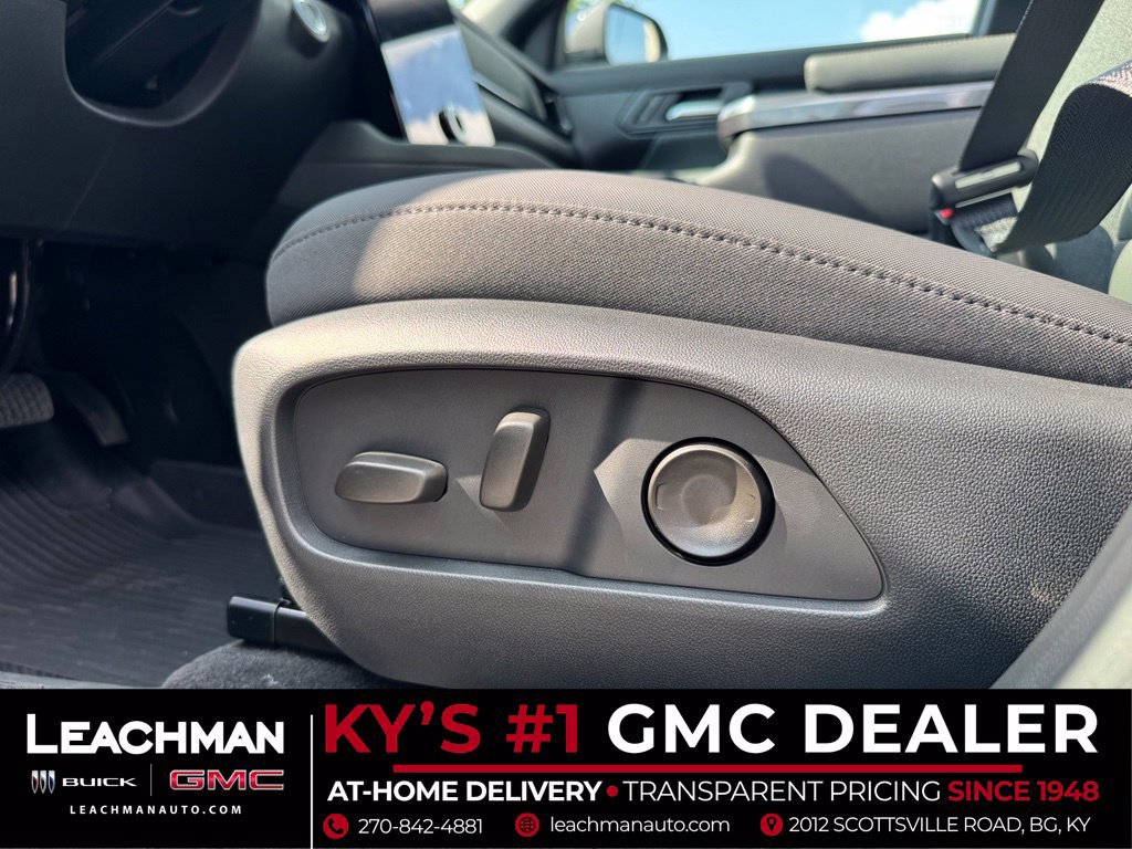 New 2027 GMC Terrain AT4 w/ LPO, Floor Liner Package AWD/4WD image 14