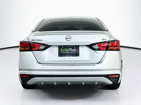 Used 2023 Nissan Altima 2.5 SV FWD image 7