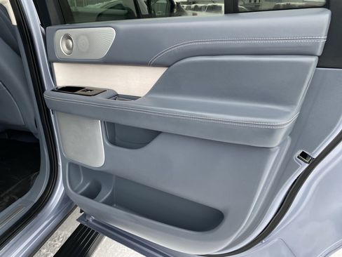 Used 2024 Lincoln Navigator L Black Label image 15