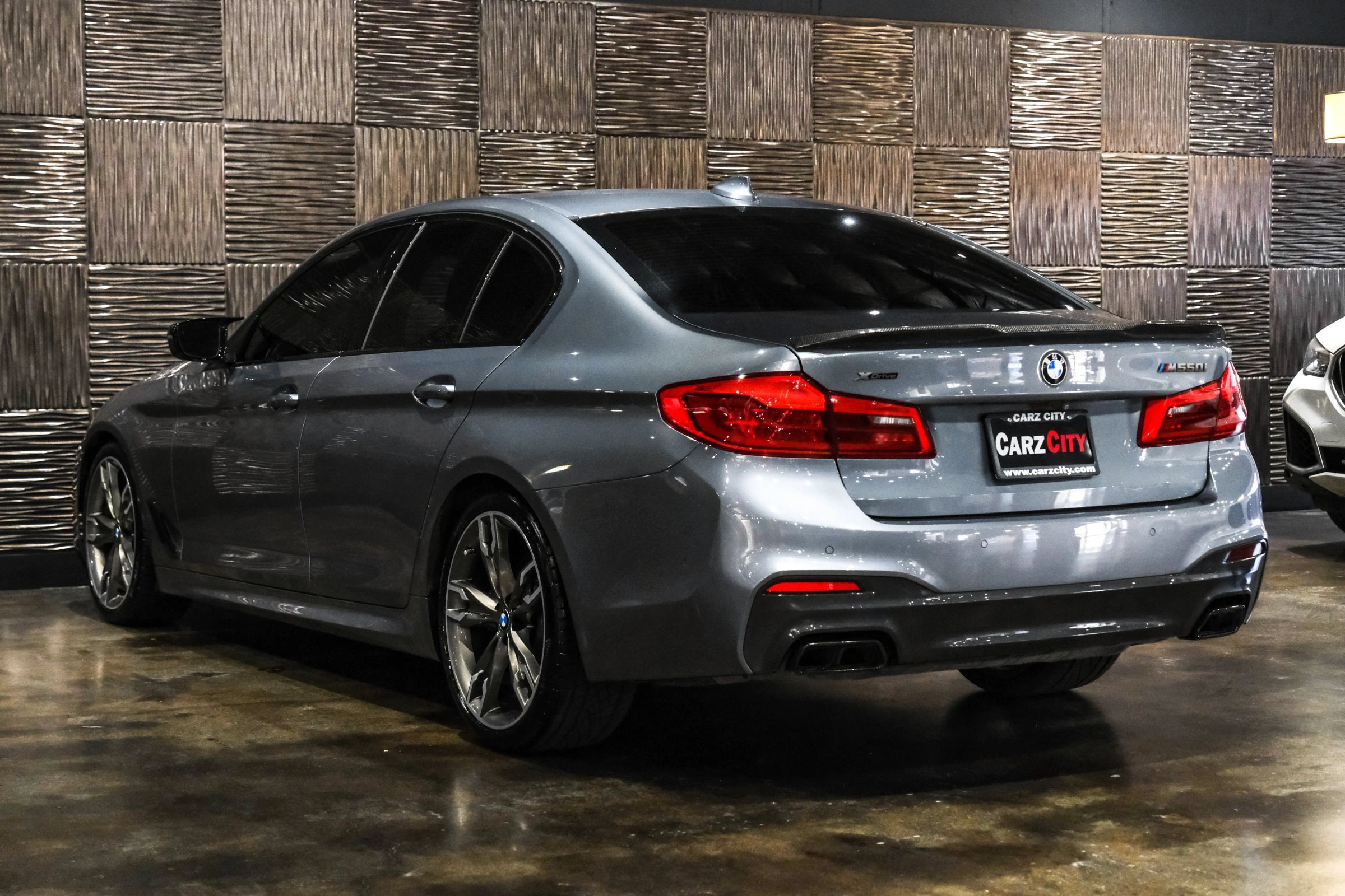 Used 2020 BMW M550i xDrive w/ Executive Package AWD/4WD image 13