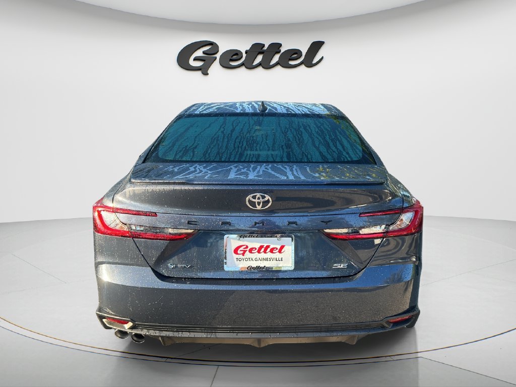 Used 2026 Toyota Camry SE FWD image 5