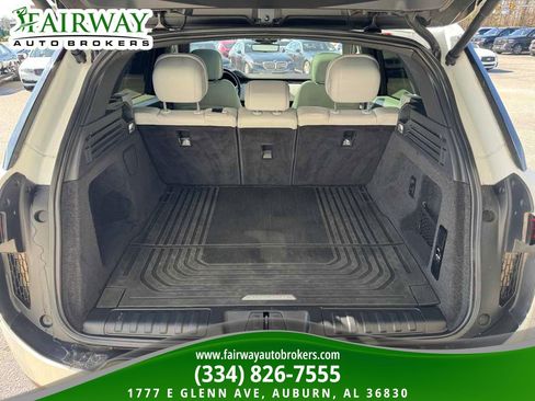 Used 2023 Land Rover Range Rover Sport SE AWD/4WD image 25