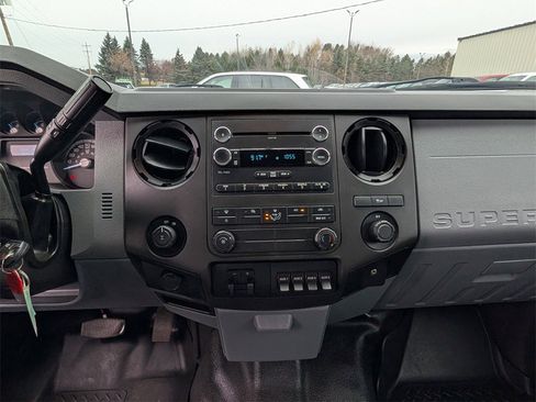 Used 2014 Ford F250 XL image 17