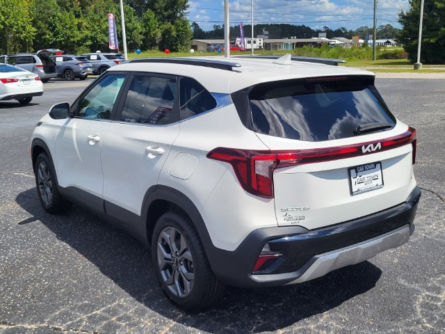 Used 2024 Kia Seltos S AWD/4WD image 5