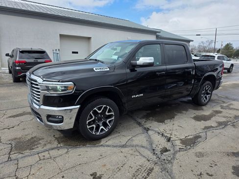 Used 2025 RAM 1500 Laramie image 1