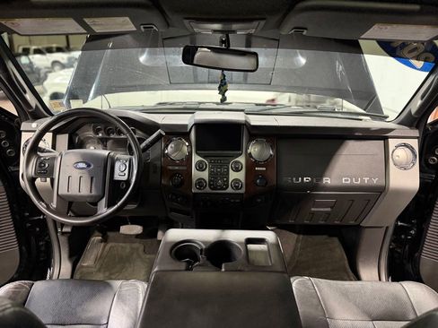 Used 2016 Ford F250 Lariat w/ Chrome Package AWD/4WD image 15