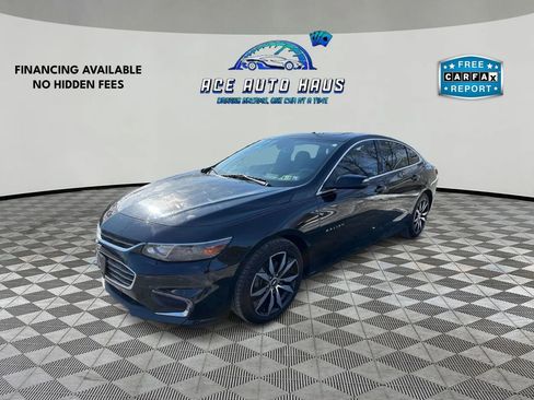 Used 2017 Chevrolet Malibu LT w/ Leather Package image 3