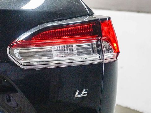 Certified 2025 Toyota Corolla Cross LE FWD image 13