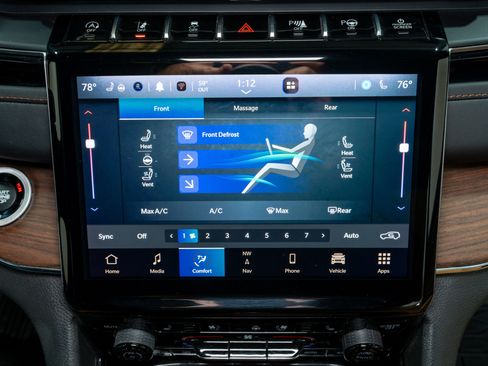 Used 2023 Jeep Grand Cherokee Summit image 22