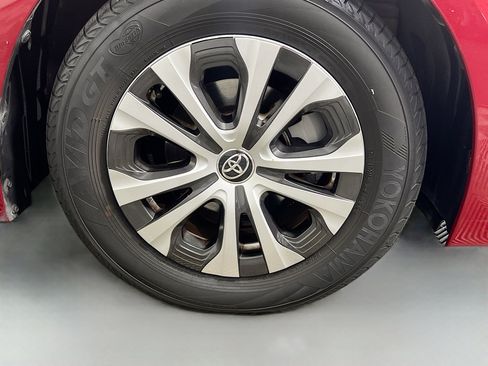 Used 2022 Toyota Corolla LE image 14