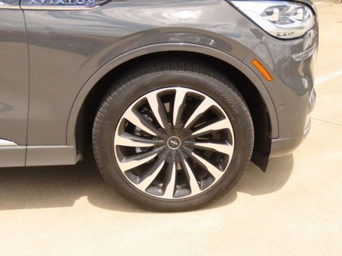 Used 2023 Lincoln Aviator Black Label Grand Touring w/ Class IV Trailer Tow Package image 7