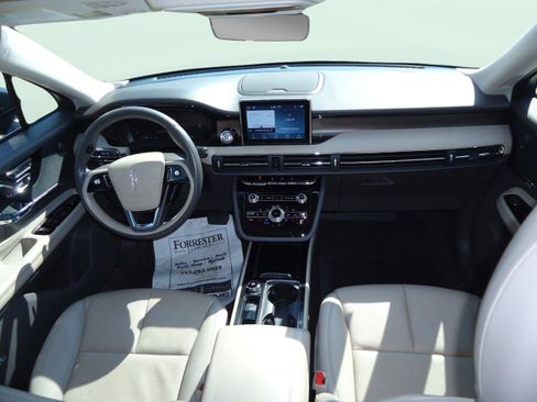 Used 2021 Lincoln Corsair Reserve w/ Equipment Group 201A image 10