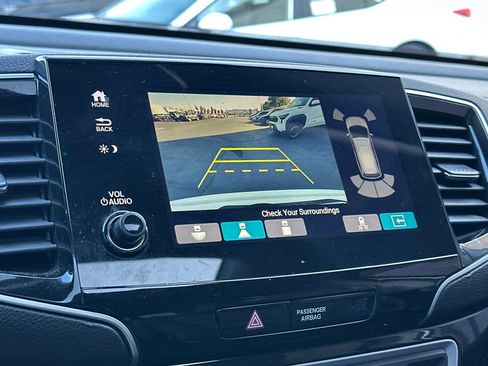 Used 2022 Honda Pilot Touring image 24