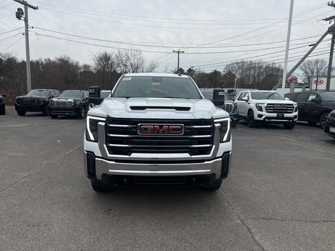 New 2026 GMC Sierra 2500 SLE image 8