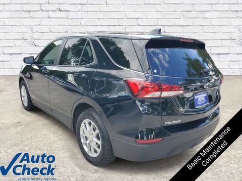 Used 2023 Chevrolet Equinox LS w/ LS Convenience Package FWD image 2