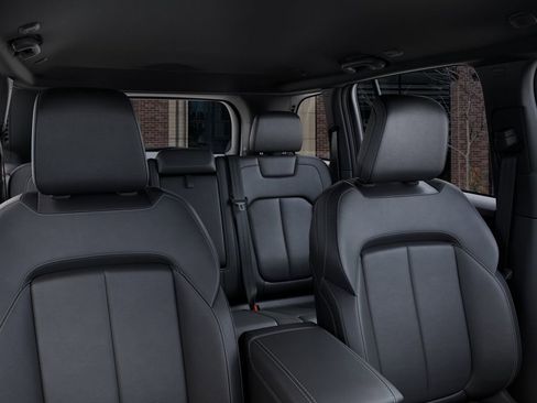 New 2025 Jeep Grand Cherokee Limited image 26