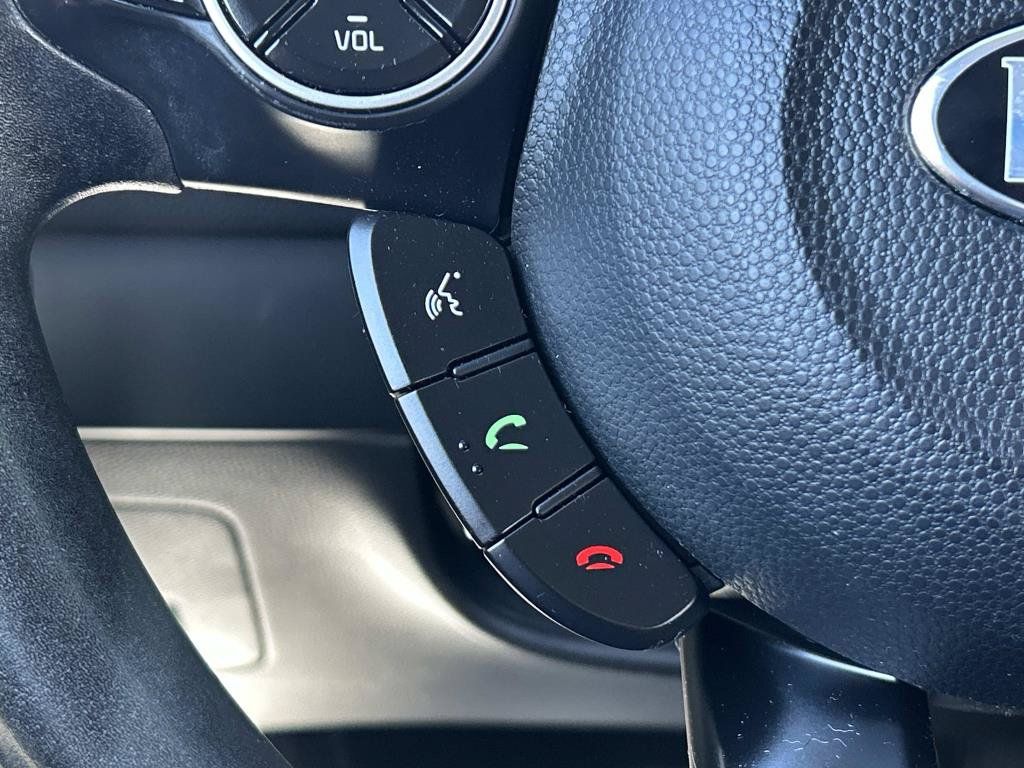 Used 2017 Kia Soul + FWD image 20