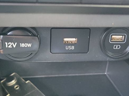 Used 2023 Hyundai Elantra SEL FWD image 15