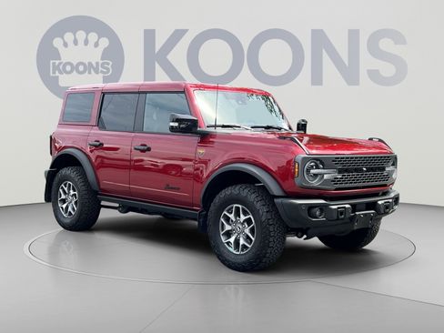 Used 2025 Ford Bronco Badlands AWD/4WD image 2