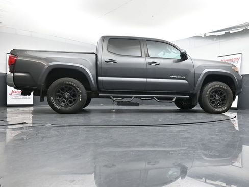 Used 2019 Toyota Tacoma SR5 image 36