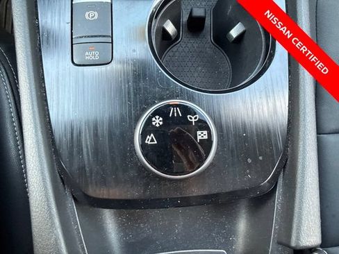Certified 2024 Nissan Rogue SL AWD/4WD image 18
