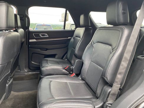 Used 2016 Ford Explorer Limited w/ Equipment Group 301A AWD/4WD image 14