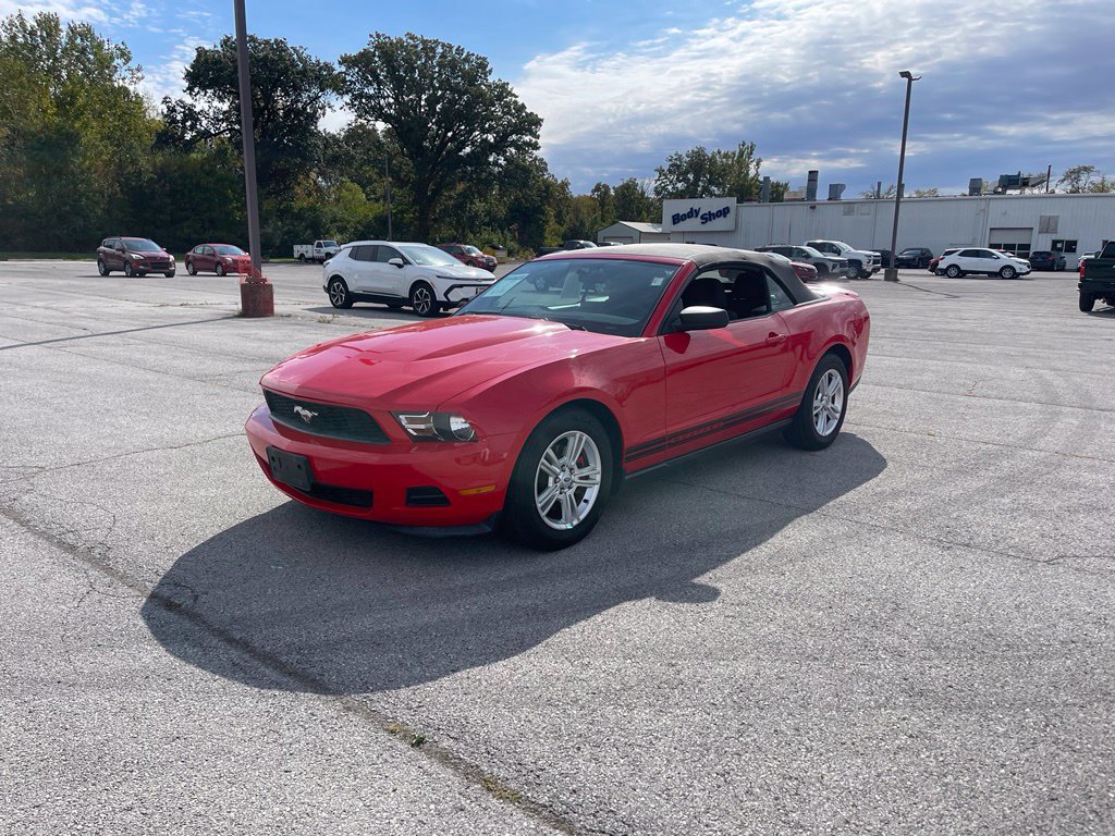 Used 2011 Ford Mustang Convertible w/ 101A Rapid Spec Order Code RWD 360° Tour