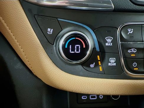 Certified 2021 Chevrolet Equinox Premier image 19