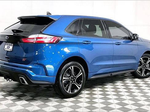 Used 2020 Ford Edge ST image 12