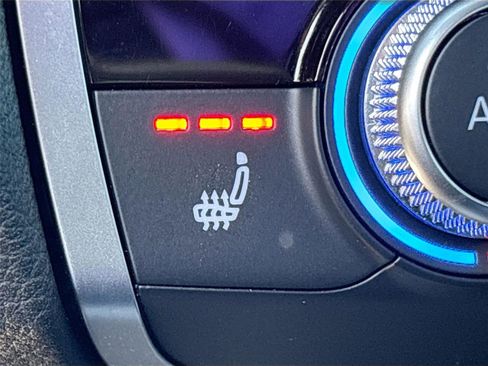 Used 2024 Audi Q3 2.0T Premium Plus w/ Premium Plus Package image 20