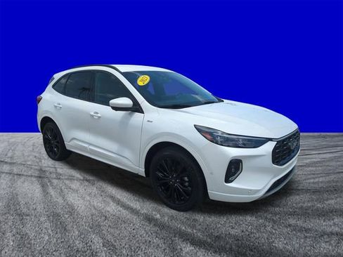 Certified 2023 Ford Escape ST-Line Elite w/ Premium Technology Package AWD/4WD image 2