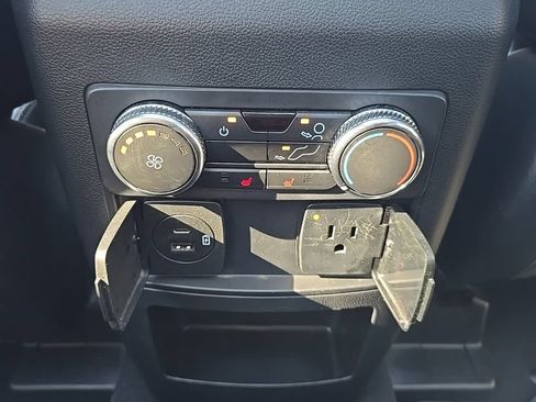 Used 2021 Ford Explorer Limited w/ Equipment Group 301A AWD/4WD image 42