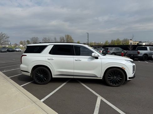 Used 2025 Hyundai Palisade Calligraphy image 6
