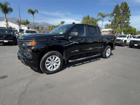 New 2025 Chevrolet Silverado 1500 Custom image 4