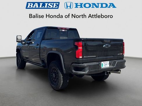 Used 2025 Chevrolet Silverado 2500 ZR2 w/ Technology Package AWD/4WD image 2