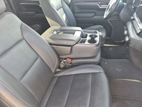Used 2025 GMC Sierra 1500 SLT image 14