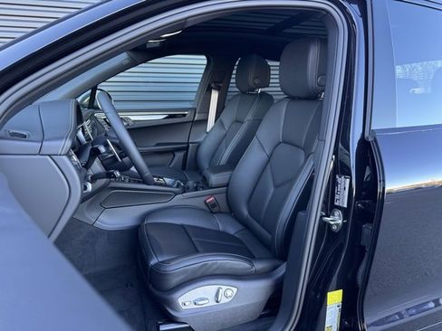 New 2026 Porsche Macan Turbo image 5