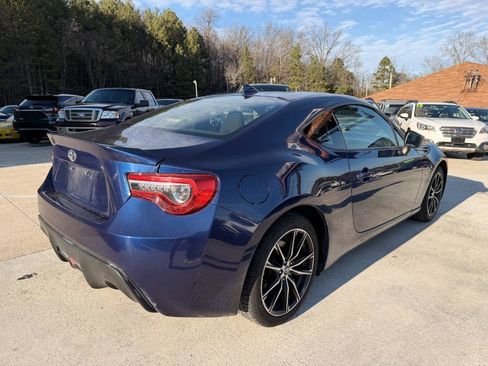 Used 2017 Toyota 86 image 14